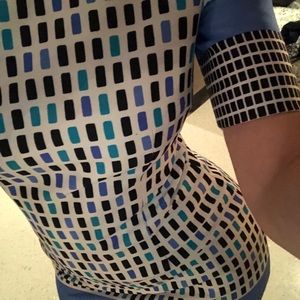 Tahari Dresses - Professional work/ also happy hour dress! Tahari Dresses - Professional work/ also happy hour dress!
